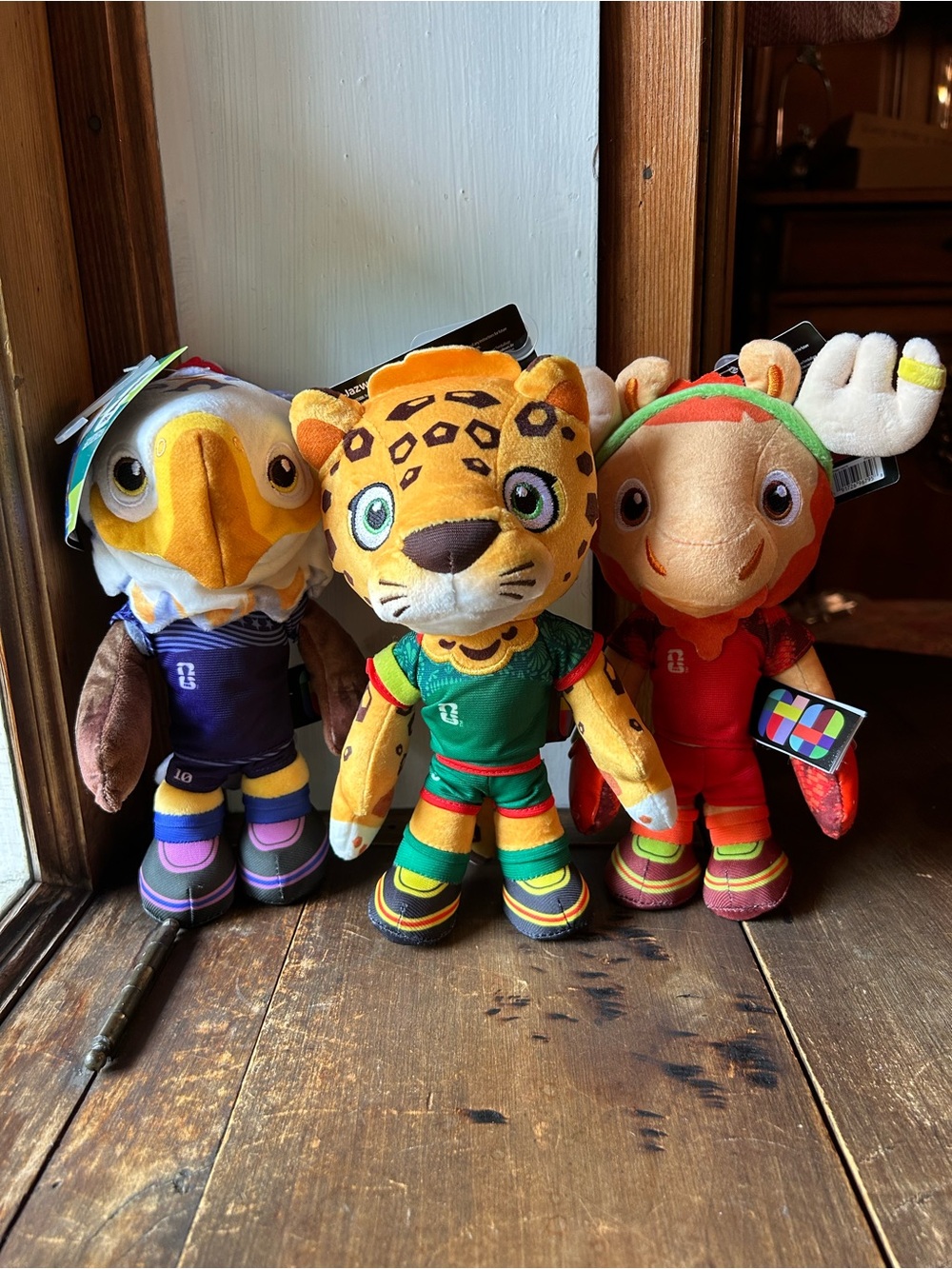 NEW FIFA World Cup official mascot plush - Zayu, Maple & Clutch - 8 inches